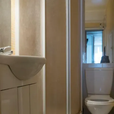 Апартаменты Hostnfly - Beautiful Studio In The St Georges District
