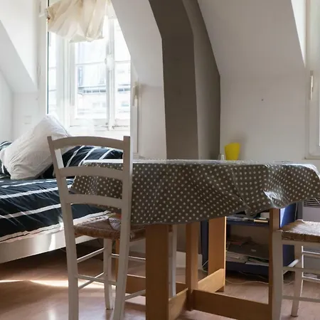 Hostnfly - Beautiful Studio In The St Georges District Апартаменты *